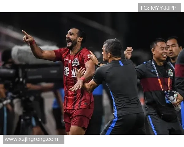 足球明星多拉多的传奇之路与背后的奋斗故事揭秘 足球明星多拉多的传奇之路与背后的奋斗故事揭秘