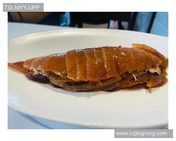 烤鸭与足球明星的奇妙结合究竟是谁引领了这场美味与运动的盛宴