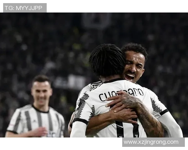 尤文图斯对阵曼联精彩比赛视频回顾及精彩瞬间分析